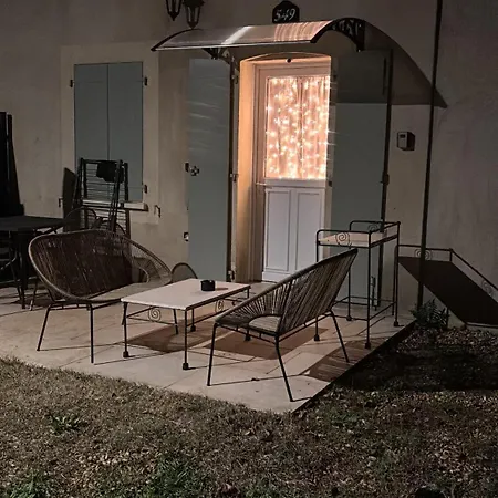 בית נופש Le Cabanon Aux Volets Verts