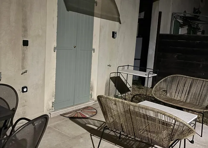 Hébergement de vacances Le Cabanon Aux Volets Verts *